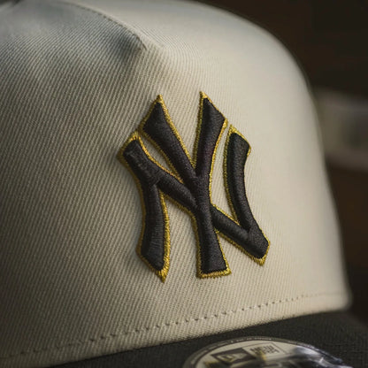 NEW ERA 9FORTY A-FRAME NEW YORK YANKEES WORLD SERIES 1999